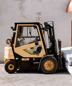 Choosing the right forklift truck solution for your warehouse